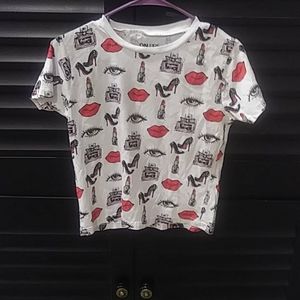 Short cute t shirt